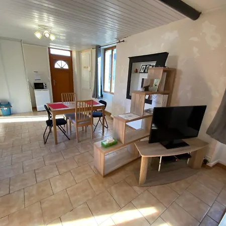 Maison Indiv Au Coeur Du Vignoble Champenois Holiday home